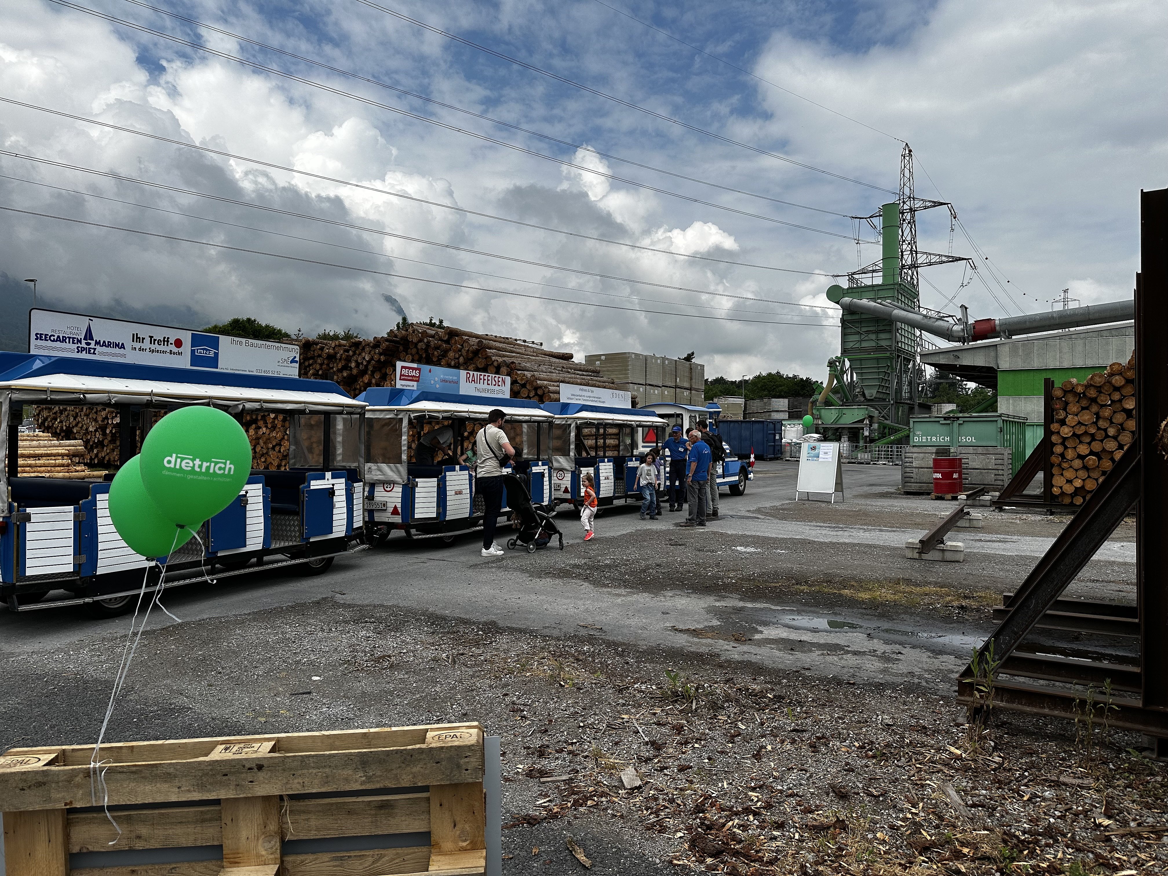 Tag der offenen Tore im Industriegebiet Lattigen, Spiez
